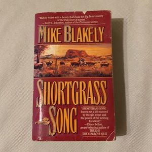 📚2/$14; 3/$16; 4/$18; 5/$20 ADD $2 for any additional books! ENJOY📚📚📚